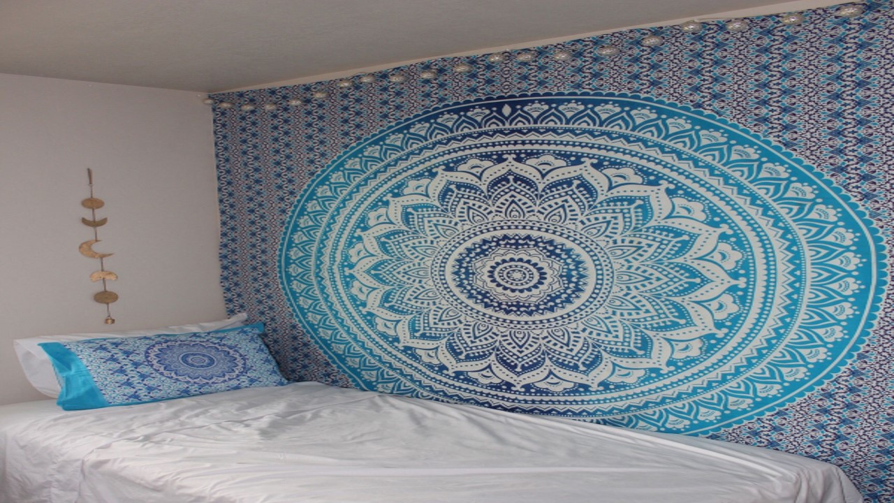 WALL TAPESTRY